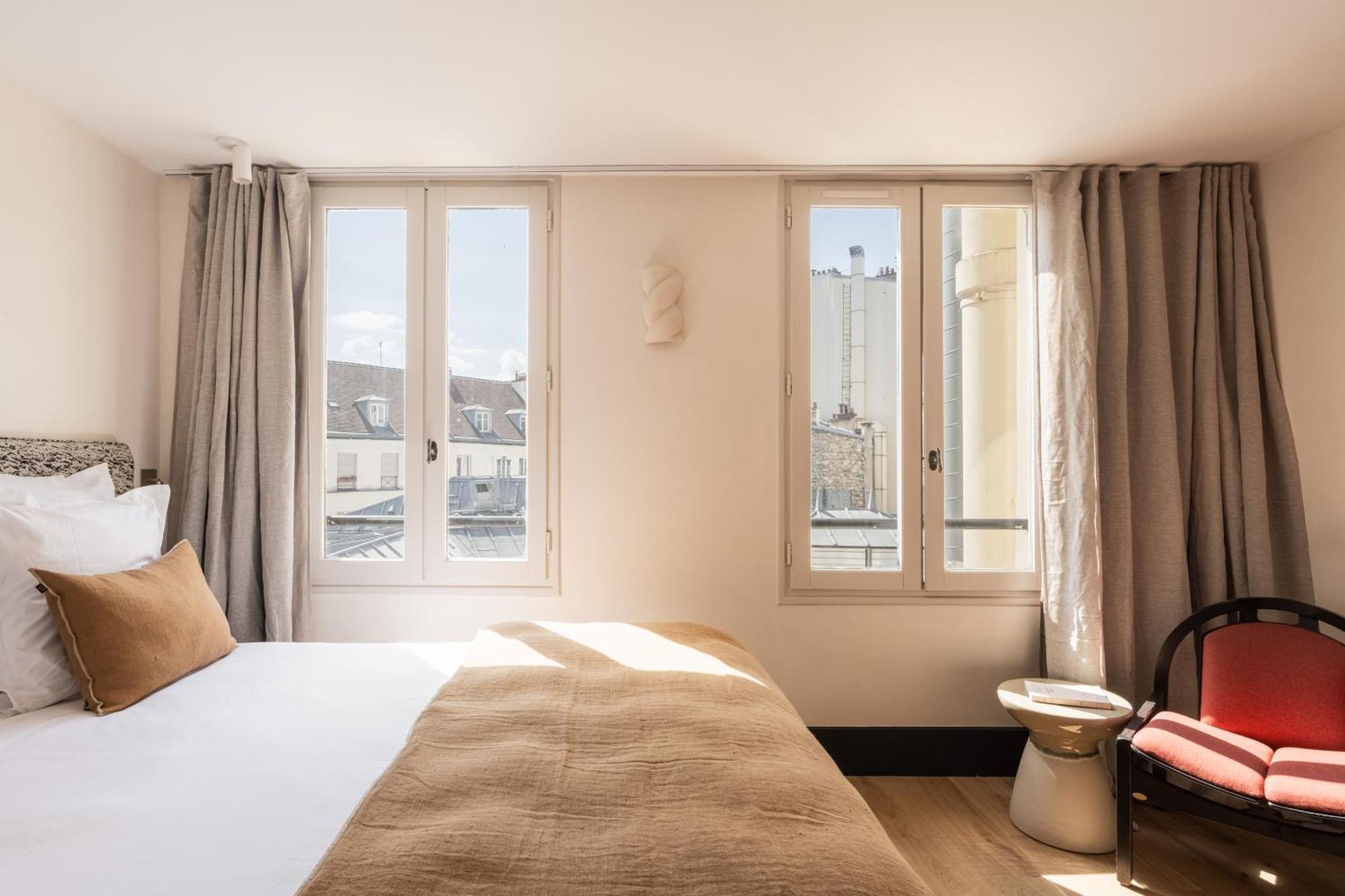 De La Gaîté Hotel 3*