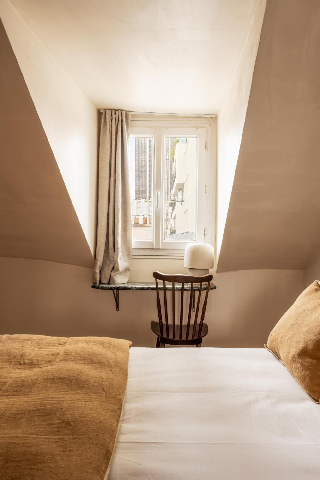 De La Gaîté Hotel Parigi