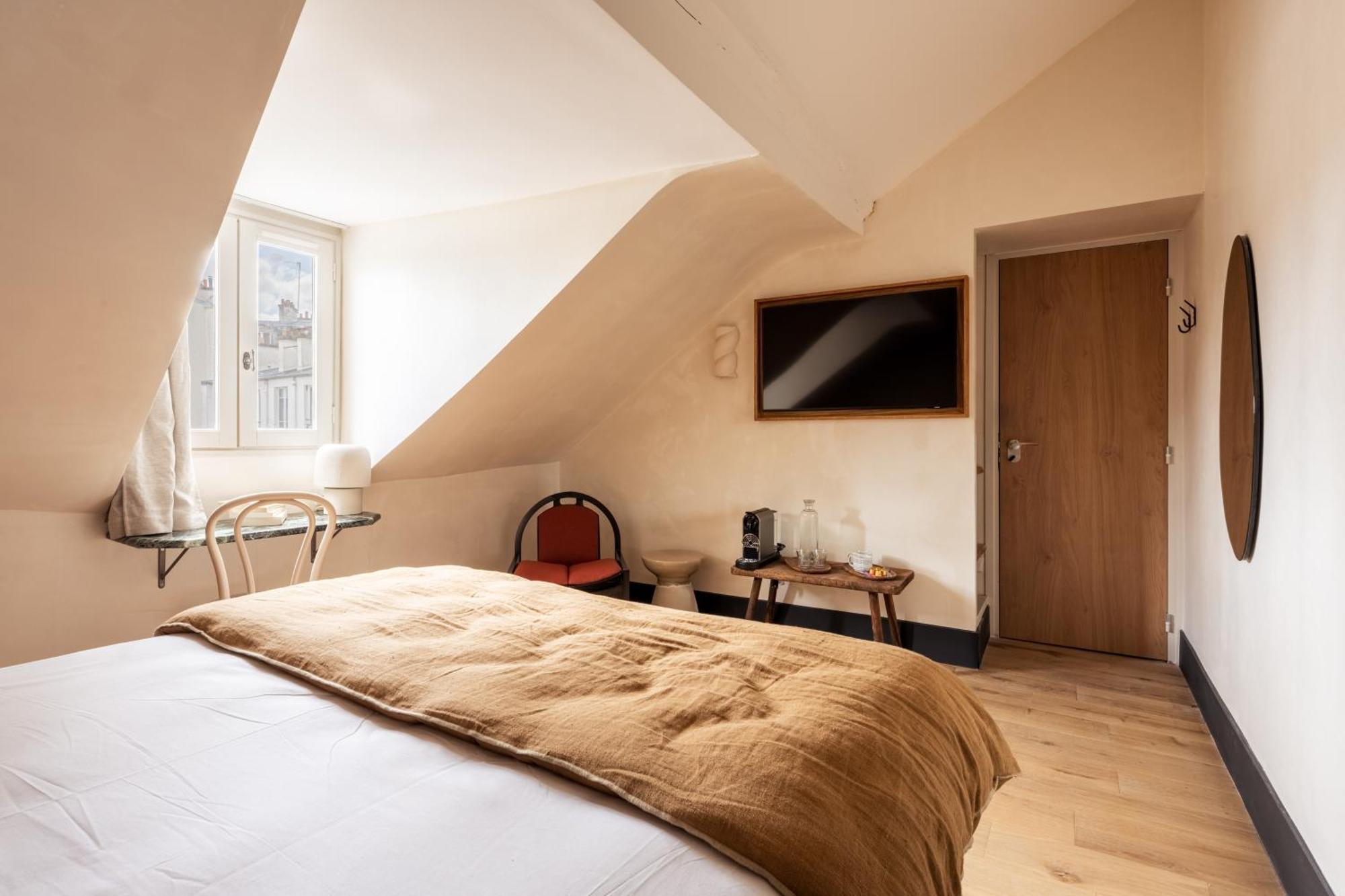 De La Gaite 3* Parijs